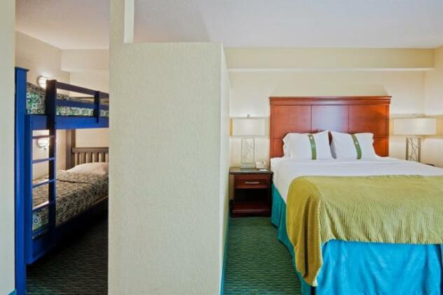 Holiday Inn Resort Orlando - Lake Buena Vista- Near Disney - Photo2