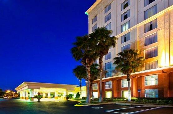 Holiday Inn & Suites Orlando Universal - Photo4