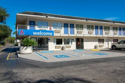 Motel 6 Orlando - Kissimmee Main Gate East