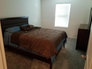 Private Room in Brand New House Near All Attractions