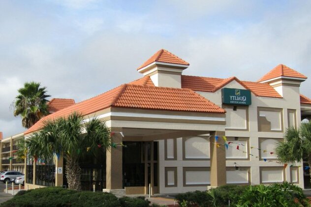 Quality Inn & Suites by the Lake - Photo4
