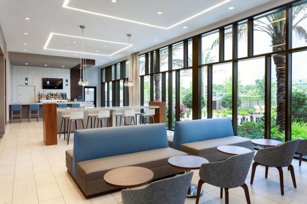 Residence Inn by Marriott Orlando at Millenia - Photo3