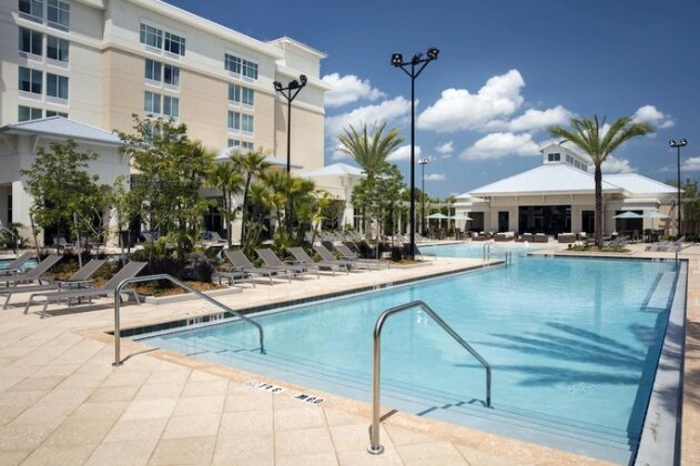 SpringHill Suites Orlando at FLAMINGO CROSSINGS r Town Center/Western Entrance - Photo2