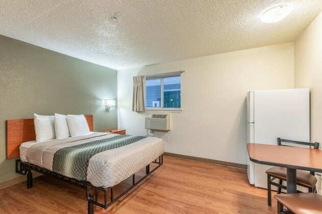 Suburban Extended Stay Hotel Orlando North - Photo4