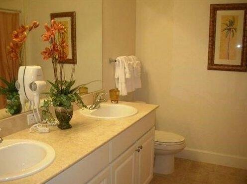 Townhomes by Holiday Villas Kissimmee - Photo3