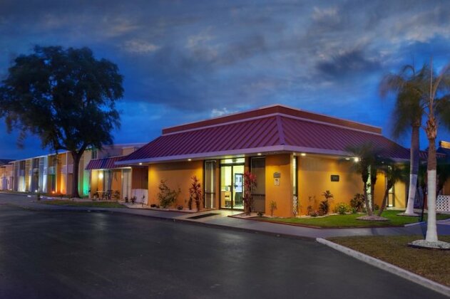 Travelodge by Wyndham Kissimmee East