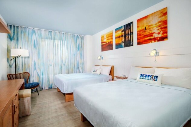 Universal's Endless Summer Resort - Dockside Inn and Suites - Photo2