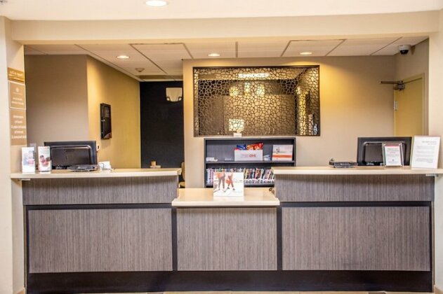 Candlewood Suites Overland Park - Photo4