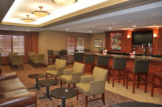 Holiday Inn Hotel & Suites Overland Park-Convention Center - Photo2
