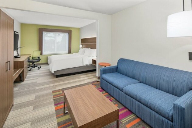 Holiday Inn Express Hotel & Suites Palm Bay - Photo5