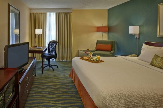 Fairfield Inn and Suites by Marriott Palm Beach - Photo5