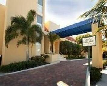 Heart Hotel Palm Beach Florida - Photo5