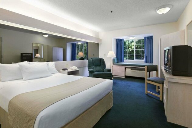 Microtel Inn & Suites Palm Coast - Photo5