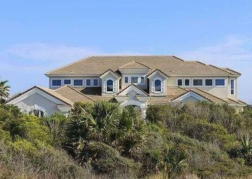 Sea Winds Beach Home 4 Br home by RedAwning
