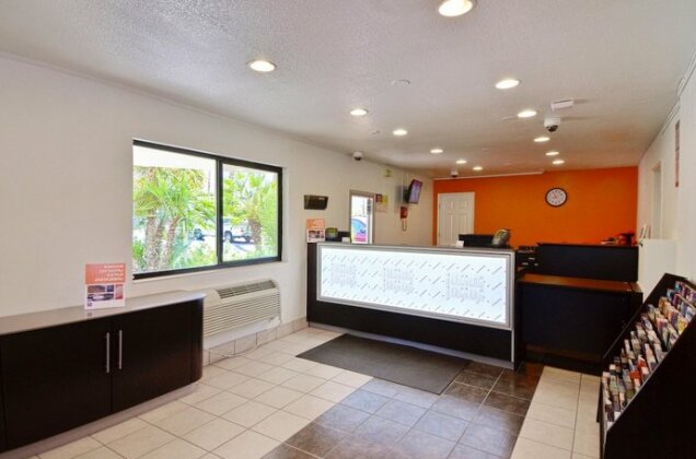 Motel 6 Palm Springs East - Photo3