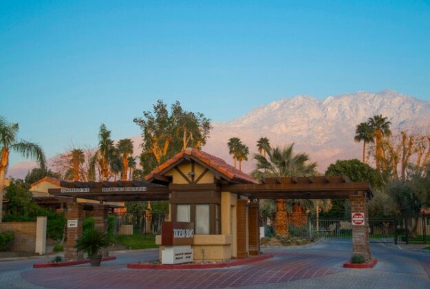 Oasis Resort Palm Springs