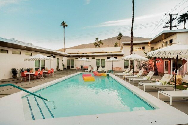 The Wesley Palm Springs - Photo4