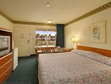 Days Inn And Suites Palmdale Lancaster - Photo3
