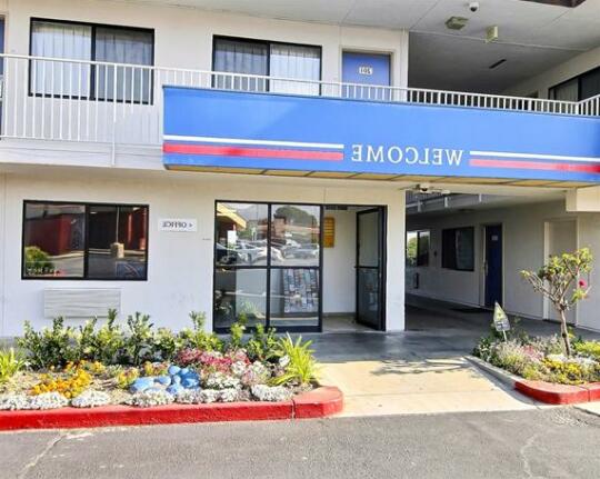 Motel 6 Palmdale - Photo2