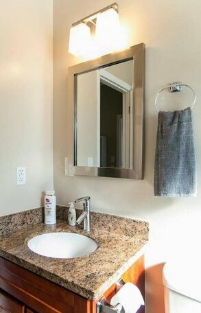 301 2 Clean & Cozy 1br/1br Business And Travel Ready - Photo3