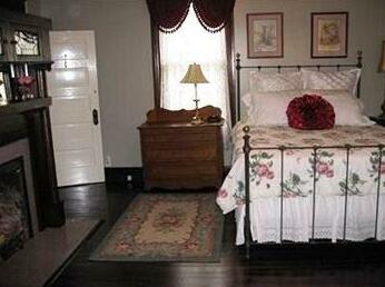 Home Sweet Home Bed & Breakfast - Photo2