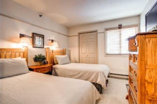 Park City Condo with 6 beds 3 bedroom 3 bath 4 min to ski 2 min to Sundance HQ