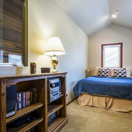 RedAwning Abode on Silver Creek - Photo4