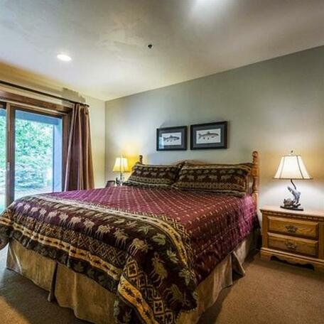 RedAwning Abode on Silver Creek - Photo5