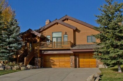 The Fleeter Home by Alpine Ski Properties