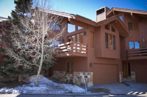The Ridge Condominium By Alpine Ski Properties
