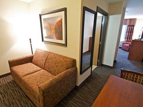 GrandStay Hotel and Suites Parkers Prairie - Photo3