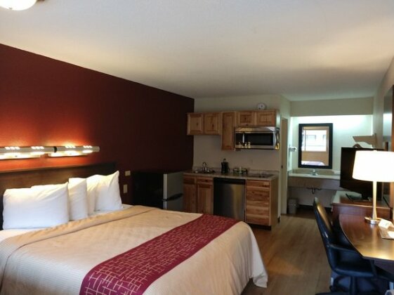 Red Roof Inn Parkersburg - Photo4