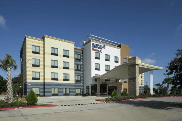 Fairfield Inn & Suites by Marriott Houston Pasadena - Photo2