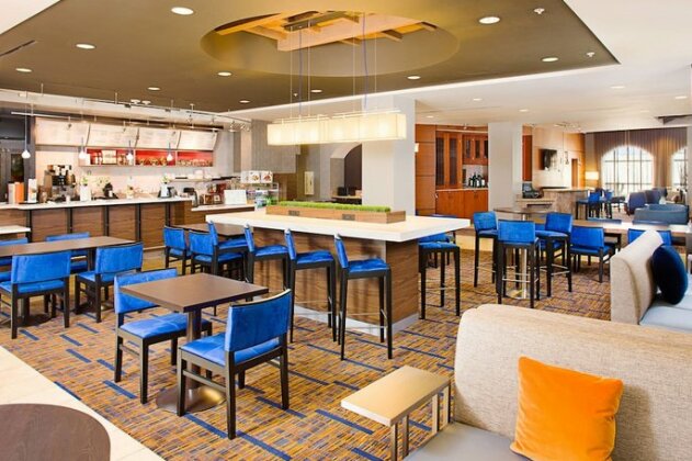 Courtyard by Marriott Paso Robles - Photo2