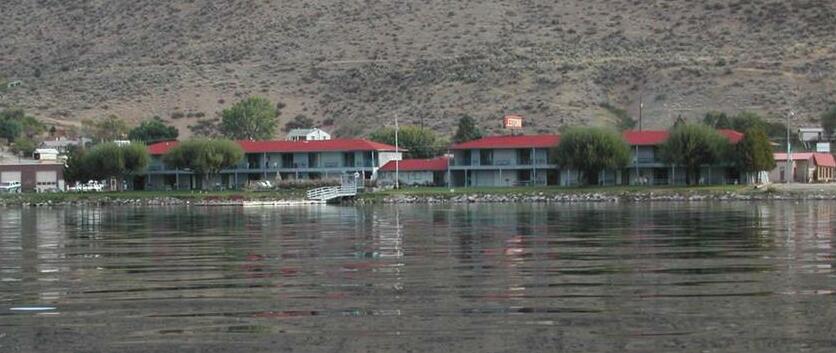 Lake Pateros Motor Inn