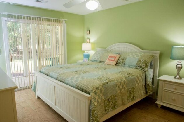 Pawley's True Blue - Photo3