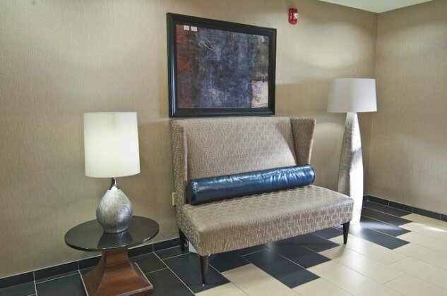 Holiday Inn Express & Suites Jackson/Pearl International Airport - Photo5