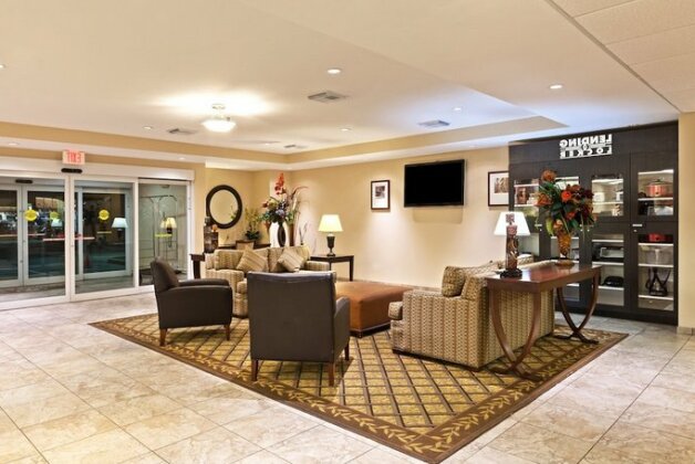 Candlewood Suites Pearland - Photo2