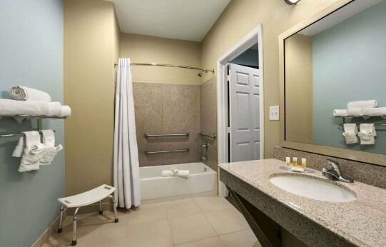 Horizon Inn & Suites Pearsall Texas - Photo4