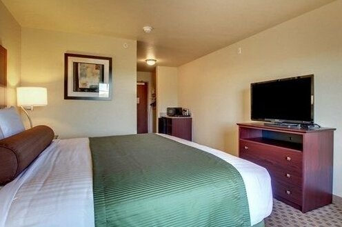 Cobblestone Hotel and Suites - Pecos - Photo3