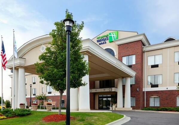 Holiday Inn Express Hotel & Suites Pell City - Photo2