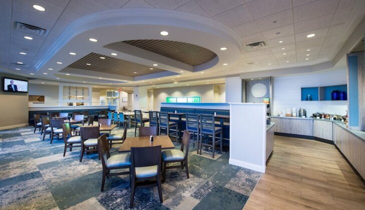SpringHill Suites by Marriott Pensacola Beach - Photo3