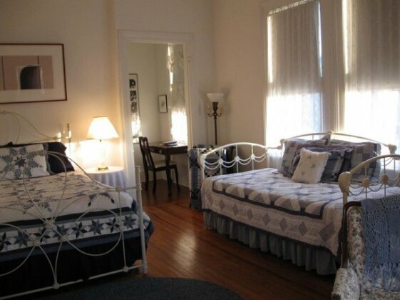 Pensacola Victorian Bed & Breakfast - Photo5