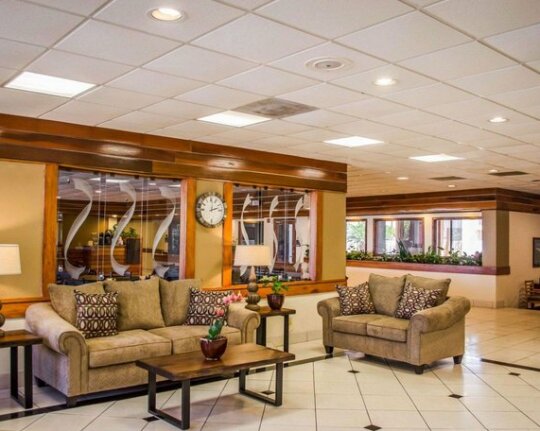 Quality Inn & Suites Pensacola Bayview - Photo5