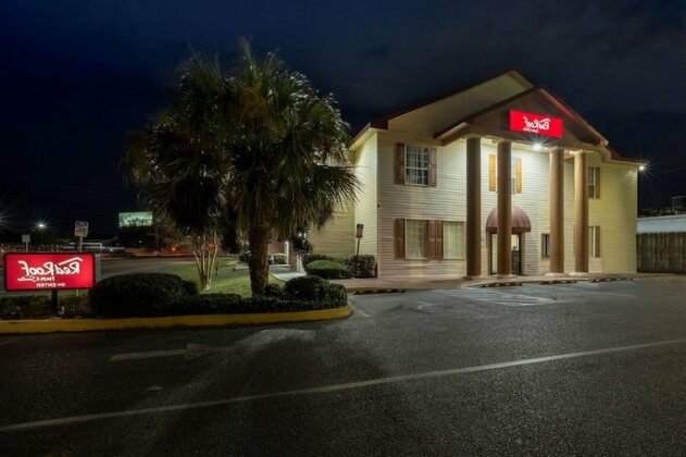 Red Roof Inn & Suites Pensacola-NAS Corry