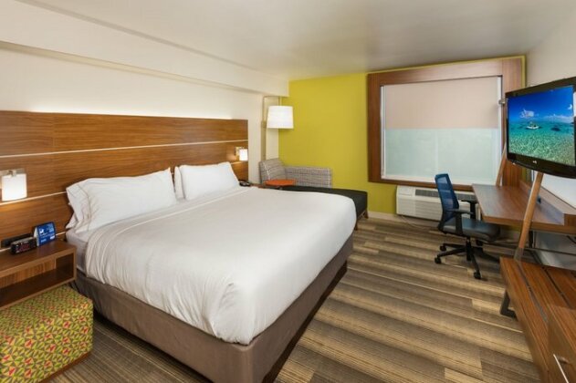 Holiday Inn Express Peoria North - Glendale - Photo5