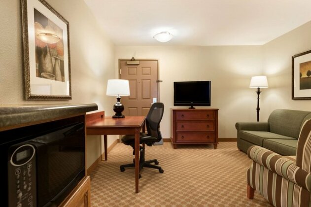 Country Inn & Suites by Radisson Peoria North IL - Photo4
