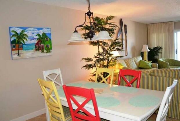 Sandy Key Condominiums - Photo2