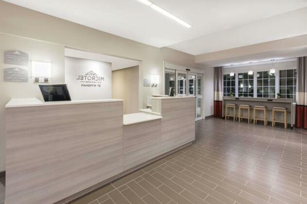 Microtel Inn & Suites by Wyndham Perry - Photo2