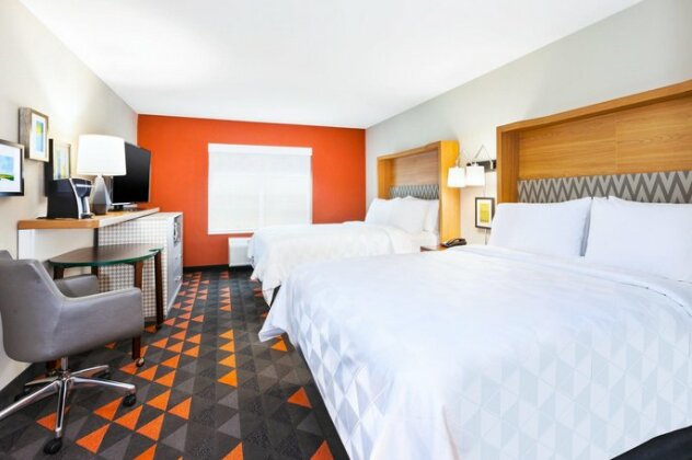Holiday Inn & Suites - Toledo Southwest - Perrysburg - Photo5